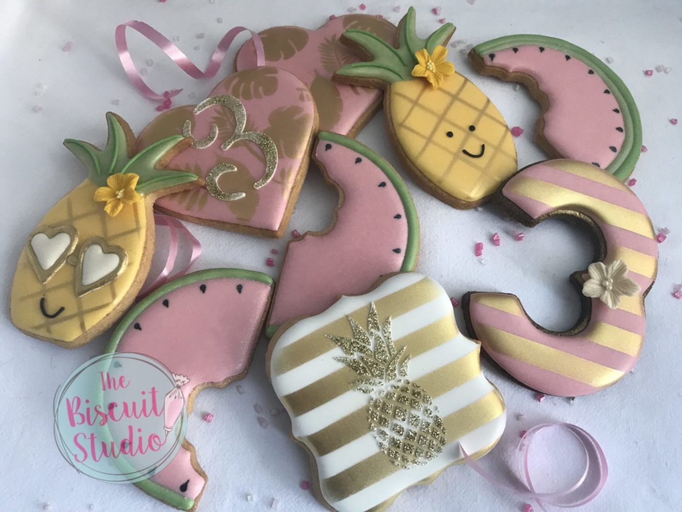 Pineapple cookie stencil